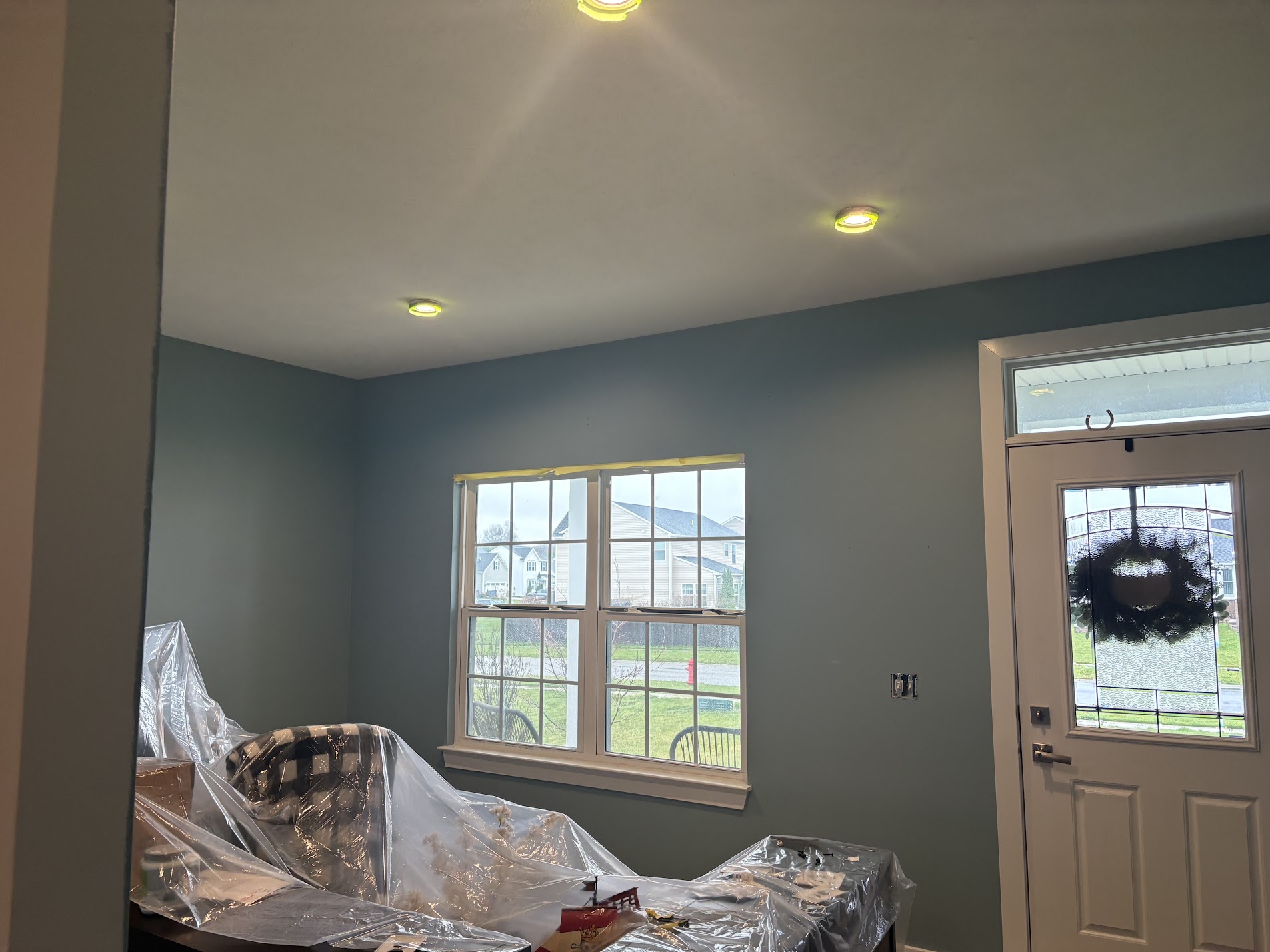 Entry room after painting